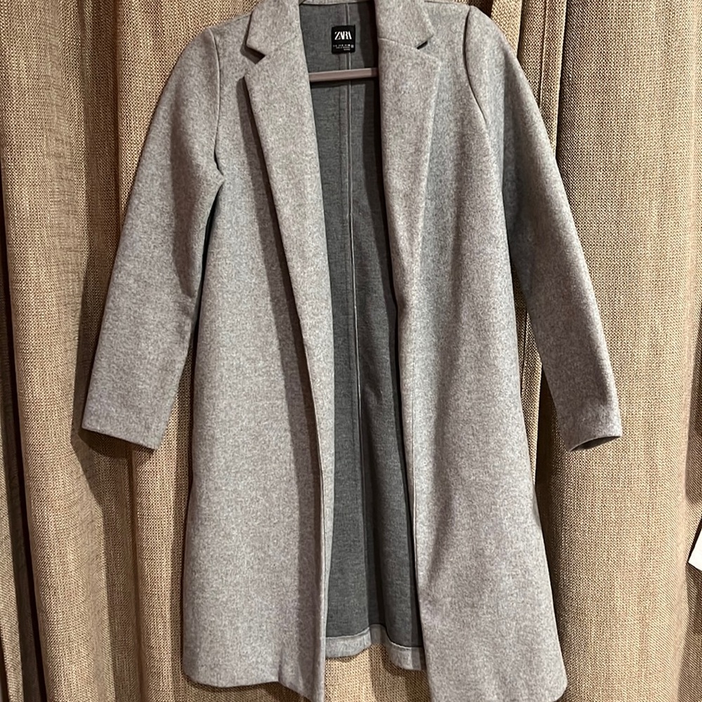 Light gray Zara trenchcoat